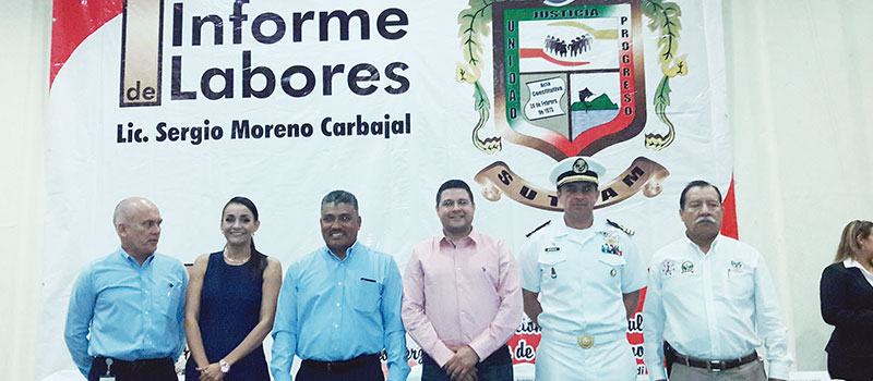 Yaneth Nevares
De izquierda a derecha, Ángel Guillermo Rivera, presidente de vigilancia del sindicato; la alcaldesa Gabriela Benavides; el líder sindical Sergio Moreno; el secretario de la Juventud Gamaliel Haro; el capitán de fragata Erick Zendejas y el secretario general de la Federación de Sindicatos, Audelino Flores. 
